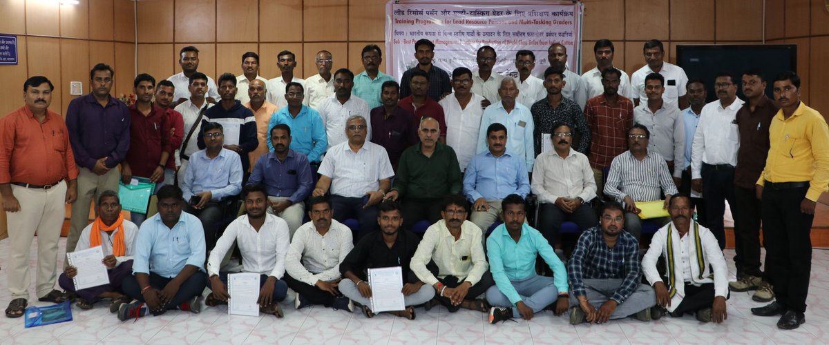 IcarCircot's tweet photo. ICAR-CIRCOT Organizes 3 days Skill Development Programme for cotton farmers and graders under SMART Project.
#icar #circot #skilldevelopmentprogramme https://t.co/7xnX0d6ifP