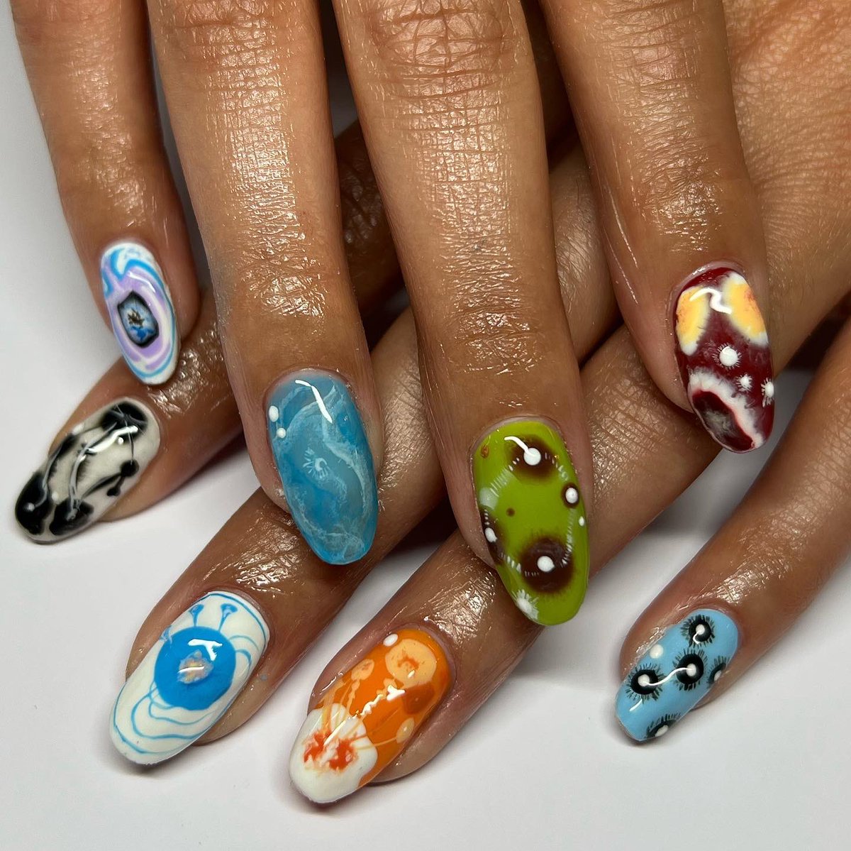 thatbdohernails's tweet photo. petri dish nails 🦠🧪 https://t.co/9EH9k1yZrE