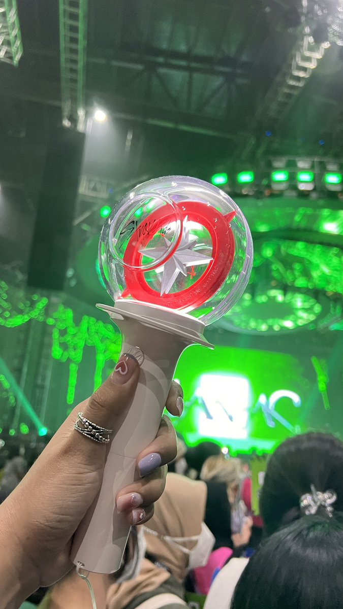 dinaasd's tweet photo. Thank you @mecimapro for #MANIACinJKT such a wonderful experience. Dari awal sampe akhir lancarr bgtt. venuenya keren bgt. STAY juga slay bgt bgt ❤️ https://t.co/uDxreZlfAq