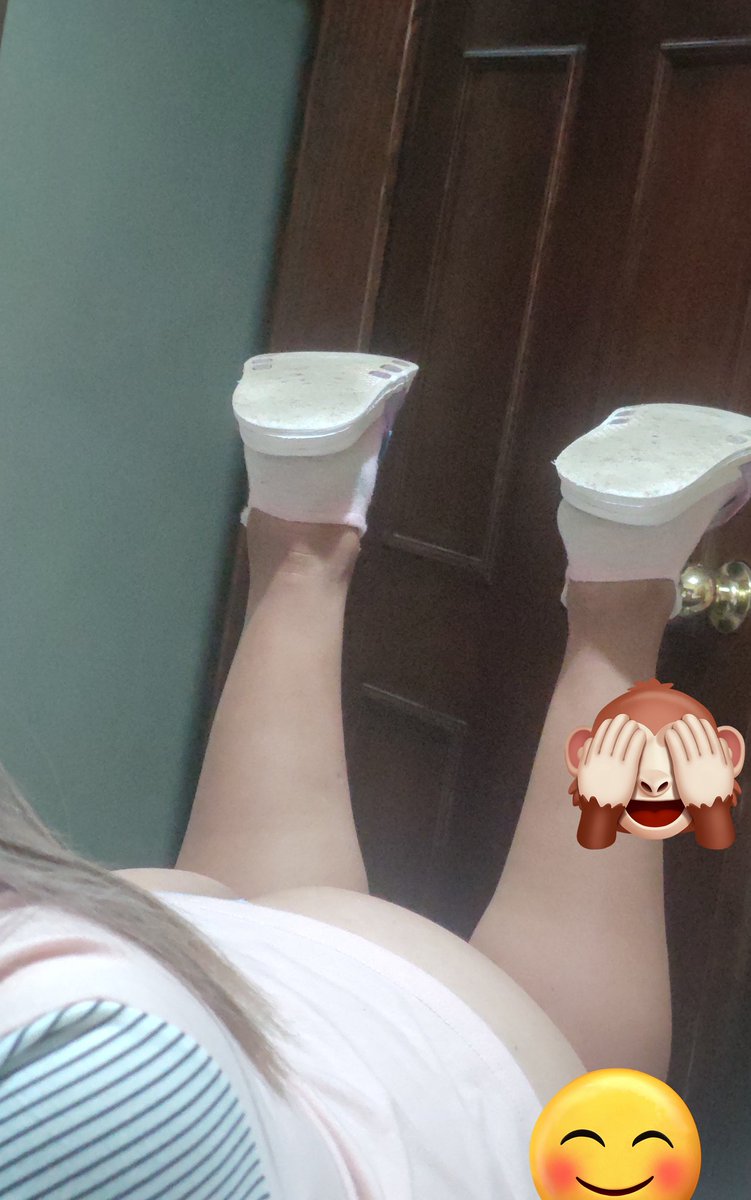 Elycris11's tweet photo. Bonita noche para todos 😋 https://t.co/mFlsNDbBCI