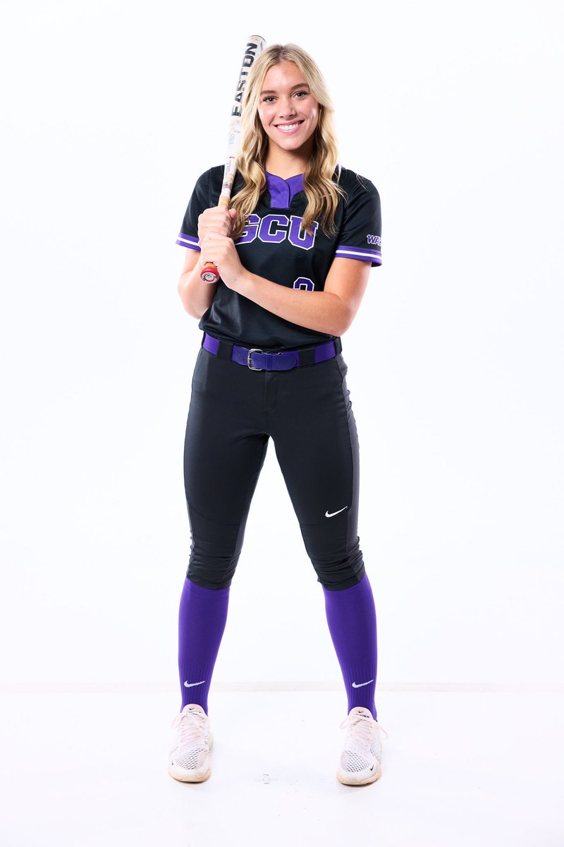 paytonsmith0014's tweet photo. Finally Official💜💜 @GCU_Softball https://t.co/ef2j20k6QB