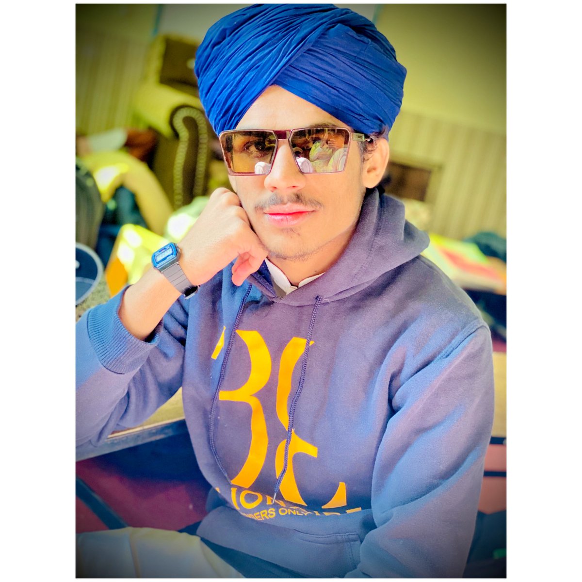 abdullah_Az_26's tweet photo. رہی جو زندگی ہماری، تو شہرِ ظُلمت میں… ✨

چراغ بانٹیں گے، اور بے حساب بانٹیں گے…💙

ان شاء اللّٰه الکریم…☘️♥️💚

#Dawateislami https://t.co/uyPcJksTak