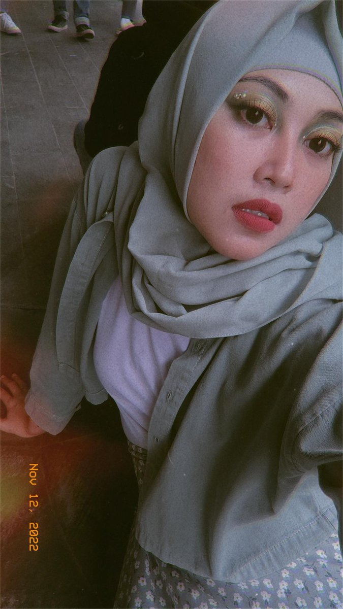 Thanks Kak <a href="/seokhoonfactory/">ѕ α н</a> for created such a pretty colors in my eyes. Jadi bisa slayed pas nonton ayang <a href="/Stray_Kids/">Stray Kids</a> . Kamu baik banget, friendly &amp; selalu coba ngikutin request-an kita. Happy mata ku di acak" sama kamu haha would definitely recommend you to my concert buddies