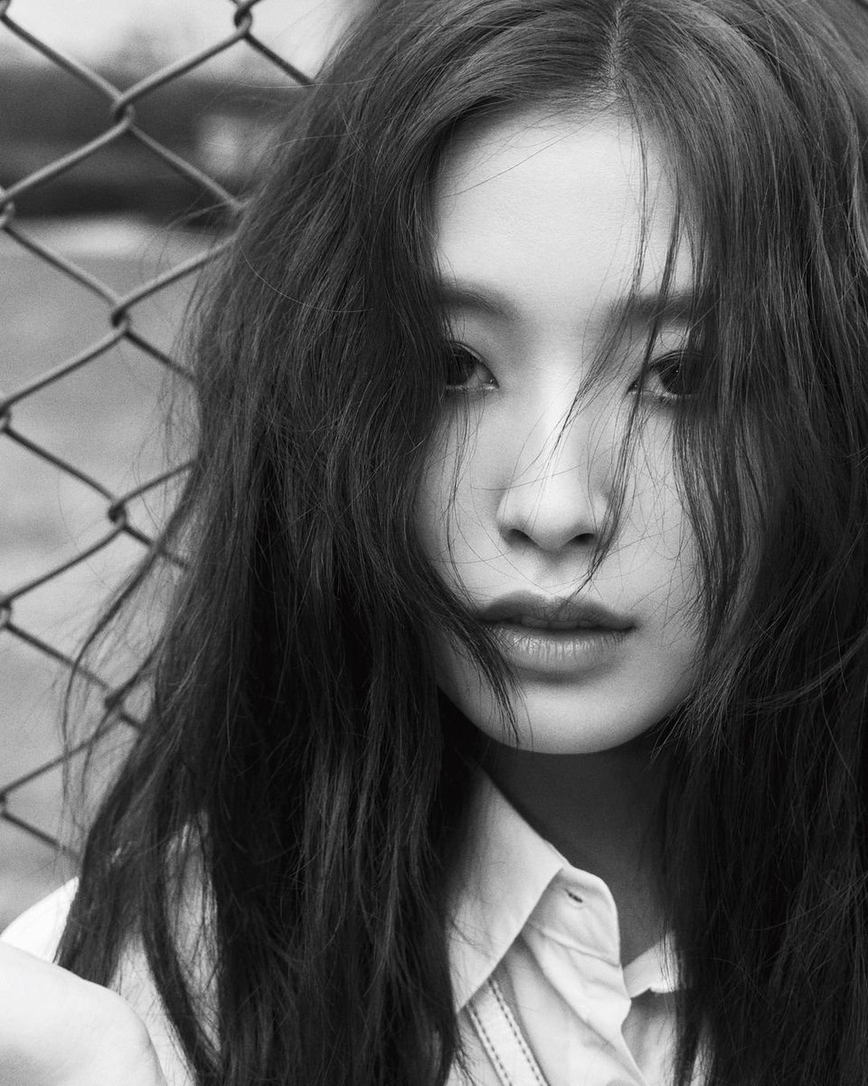daiIyarin's tweet photo. ARIN for DAZED Korea - GROW UP Bangkok pictorial 🤍 https://t.co/NWm7LRJOUA