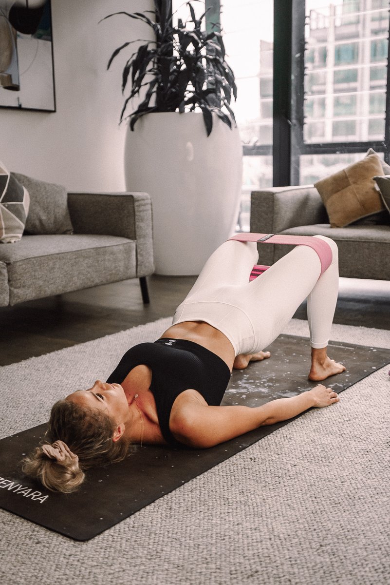 fitboutique's tweet photo. Monday reminder that you are capable of anything that you put your time and energy towards 🌻💜
#mondayreminder #yoga #yogatwist #yogalove #yogapractice #revolved #forwardfoldvariation #alignment #yogamalta #flexibility https://t.co/mERf2u5qPh