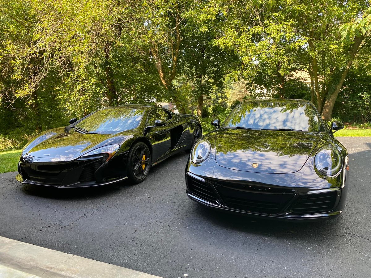 两位黑衣绅士做保养啦