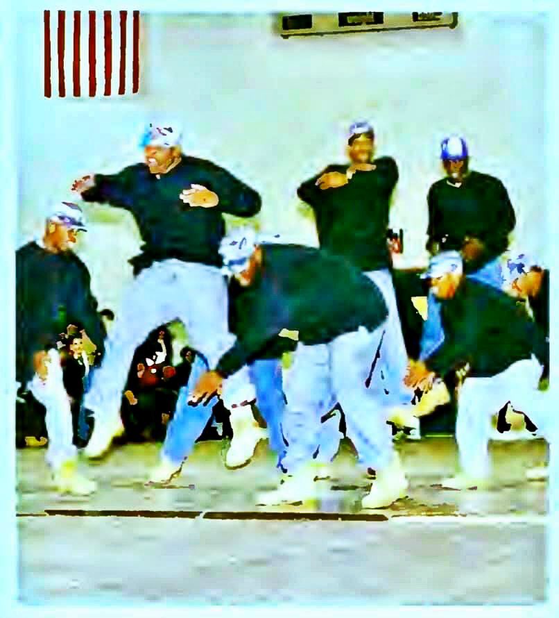 Troy4NJ7's tweet image. November 13, 1992...12 young men crossed the burning sands into Phi Beta Sigma land and the Infamous Dirty Dozen on the campus of Glassboro State College (Rowan U.) were born. 30 years of love, brotherhood and friendship. #PhiBetaSigma #BluePhi #ThetaPsiTillIDie #MotherPearlOfNJ