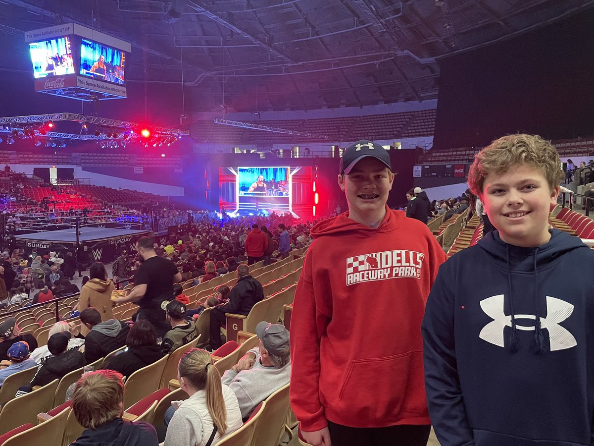 TheShakeNBaker's tweet photo. #WWEMadison Wrasslin’ tonight! https://t.co/Bs2ma80Dj2