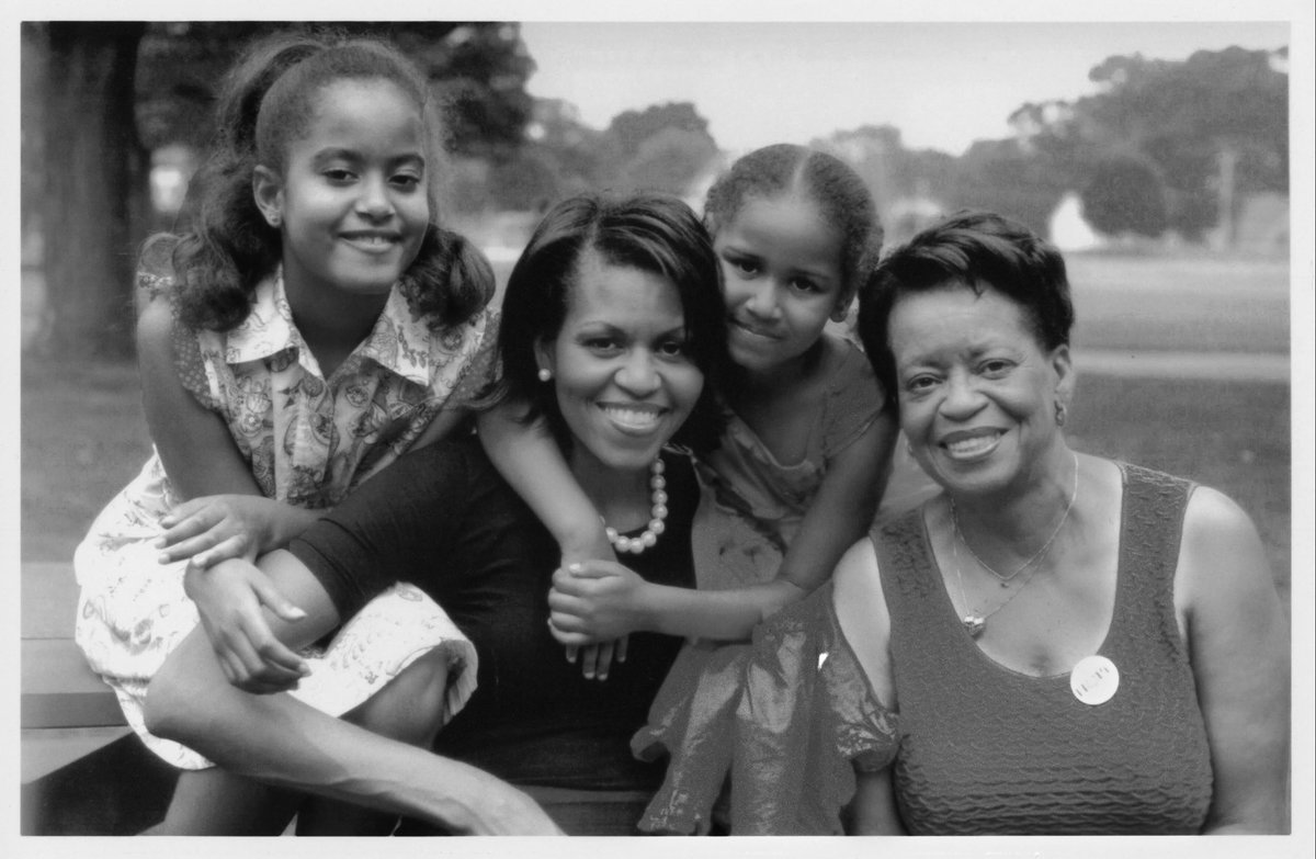 MichelleObama tweet picture