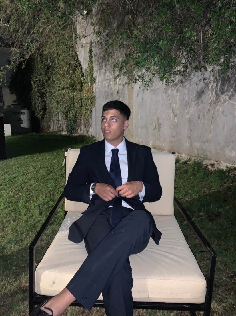 Fausto09_'s tweet photo. 12N 🎓 https://t.co/kJXJlnmqig