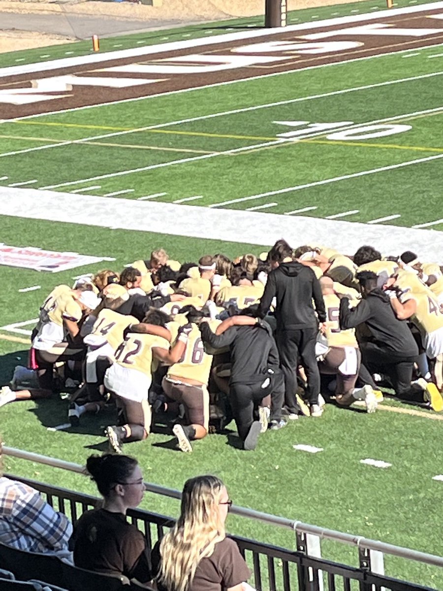 NStearns10's tweet image. Prayer circle kept getting bigger! God is great!!!