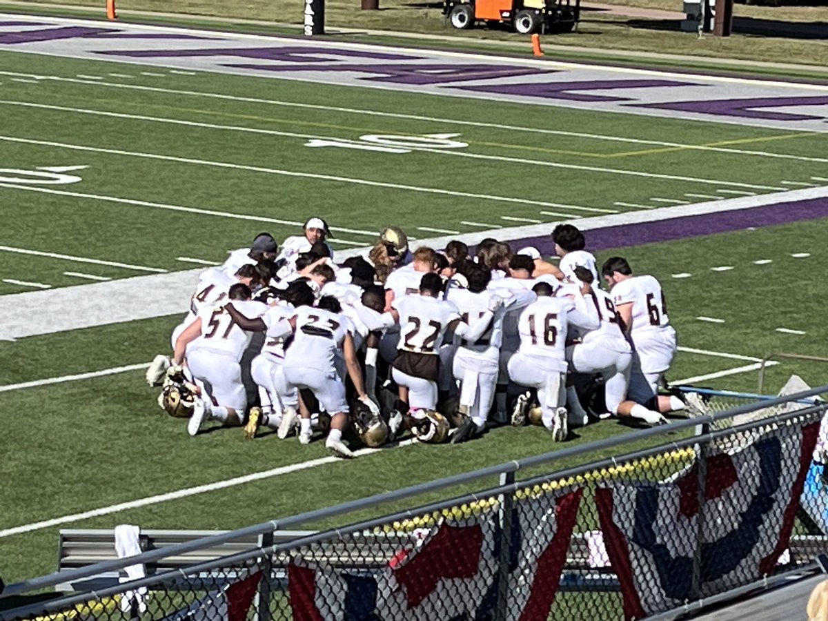 NStearns10's tweet image. Prayer circle kept getting bigger! God is great!!!