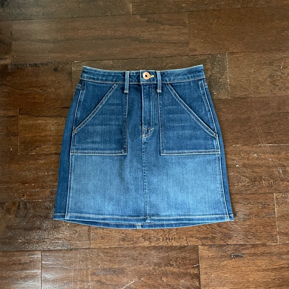 so_poke's tweet photo. So good I had to share! Check out all the items I'm loving on @Poshmarkapp #poshmark #fashion #style #shopmycloset #kasper #vineyardvines: https://t.co/ZepVv4mdvk https://t.co/lOmU2M8aQb
