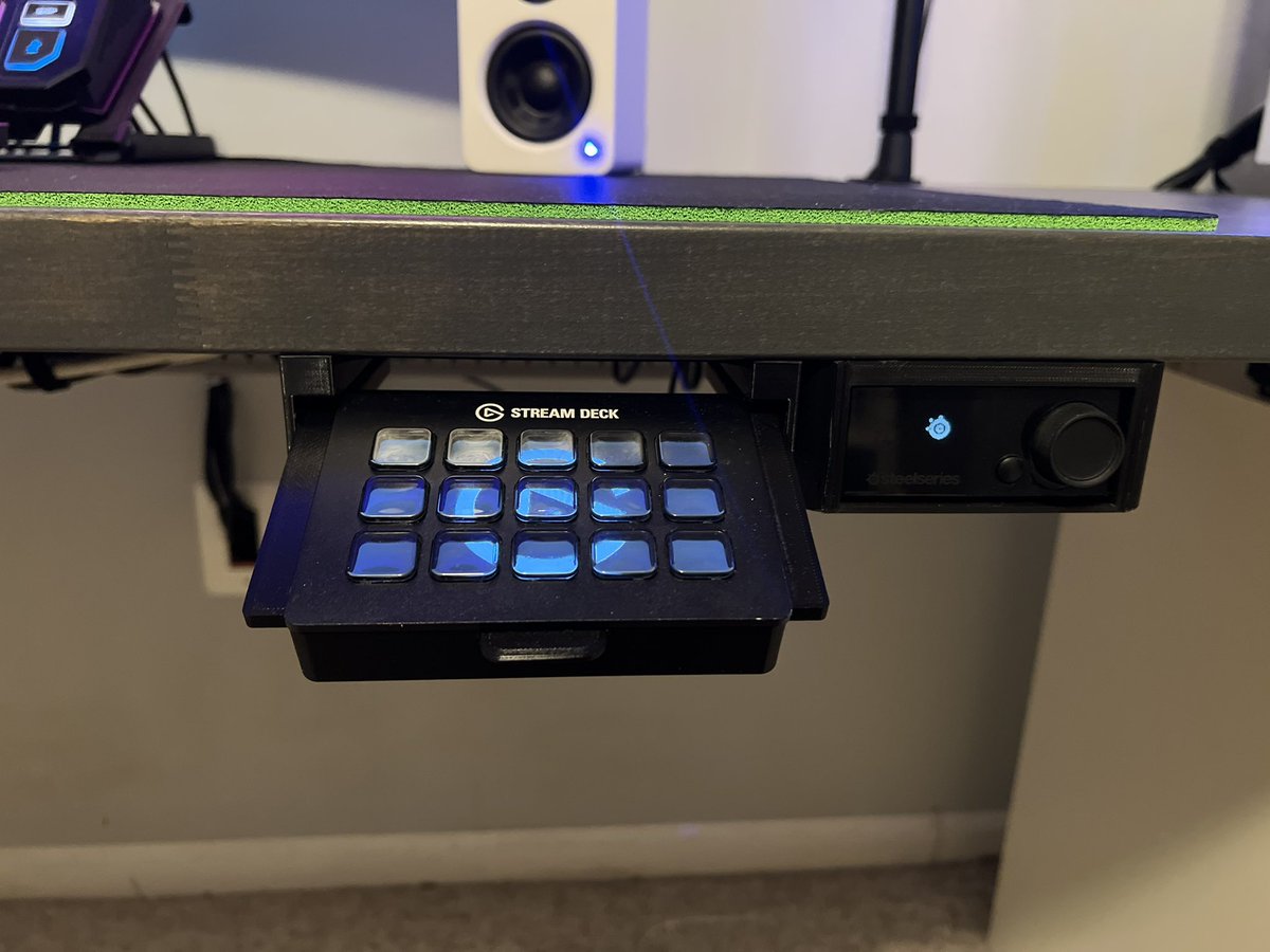 bl3rdbox's tweet image. I’m tired but it’s done. Now I can focus on the stream again!