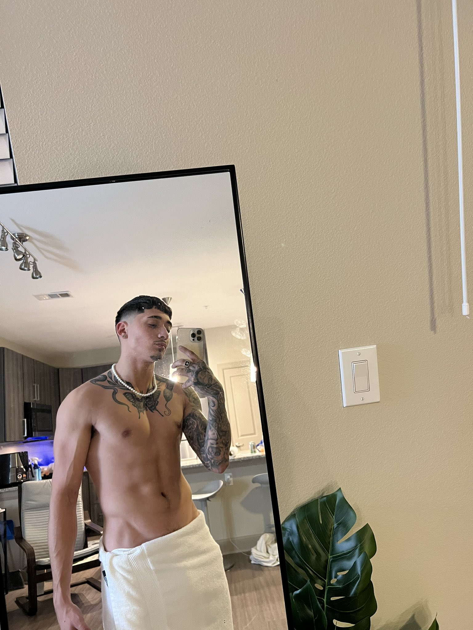 Strip4Jon 🌟 .06 on Twitter: "goodnight 😘 say it back https://t.co/JK1s9Lu24a" / Twitter