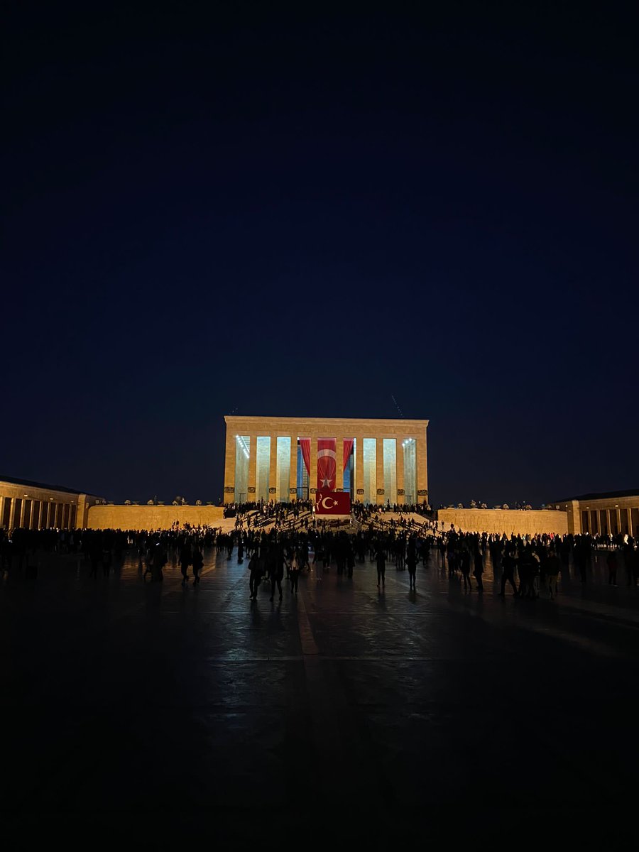 ieeeomu's tweet photo. IEEE OMÜ Öğrenci Topluluğu olarak 10 Kasım'da Anıtkabir'e giderek Ulu Önderimiz Gazi Mustafa Kemal Atatürk'ü ziyaret ettik. 

 1881-193♾ 🇹🇷

#ieee #ieeeomü #10kasım #atatürk #ankara #anıtkabir https://t.co/tQqitId6Cq