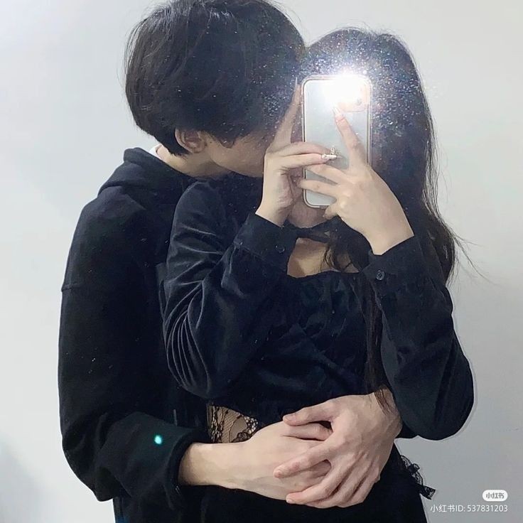 devileyess_'s tweet image. Love of my life, i love u to the end of the world. ♡

@wifikitttttty ♡