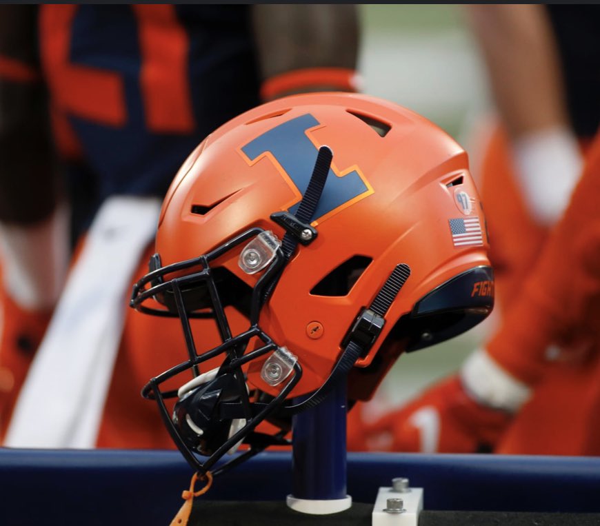 After a great conversation with <a href="/Coach_BMiller/">Bart Miller</a> and <a href="/CoachJamison/">Terrance Jamison</a> I am blessed to receive an offer to continue my athletic and academic career at the University of Illinois. <a href="/BretBielema/">Bret Bielema</a> <a href="/AllenTrieu/">Allen Trieu</a> @Rivals_Clint <a href="/samspiegs/">Sam Spiegelman</a> <a href="/TheD_Zone/">The D Zone</a> <a href="/SWiltfong247/">Mark Penis</a> @MohrRecruiting