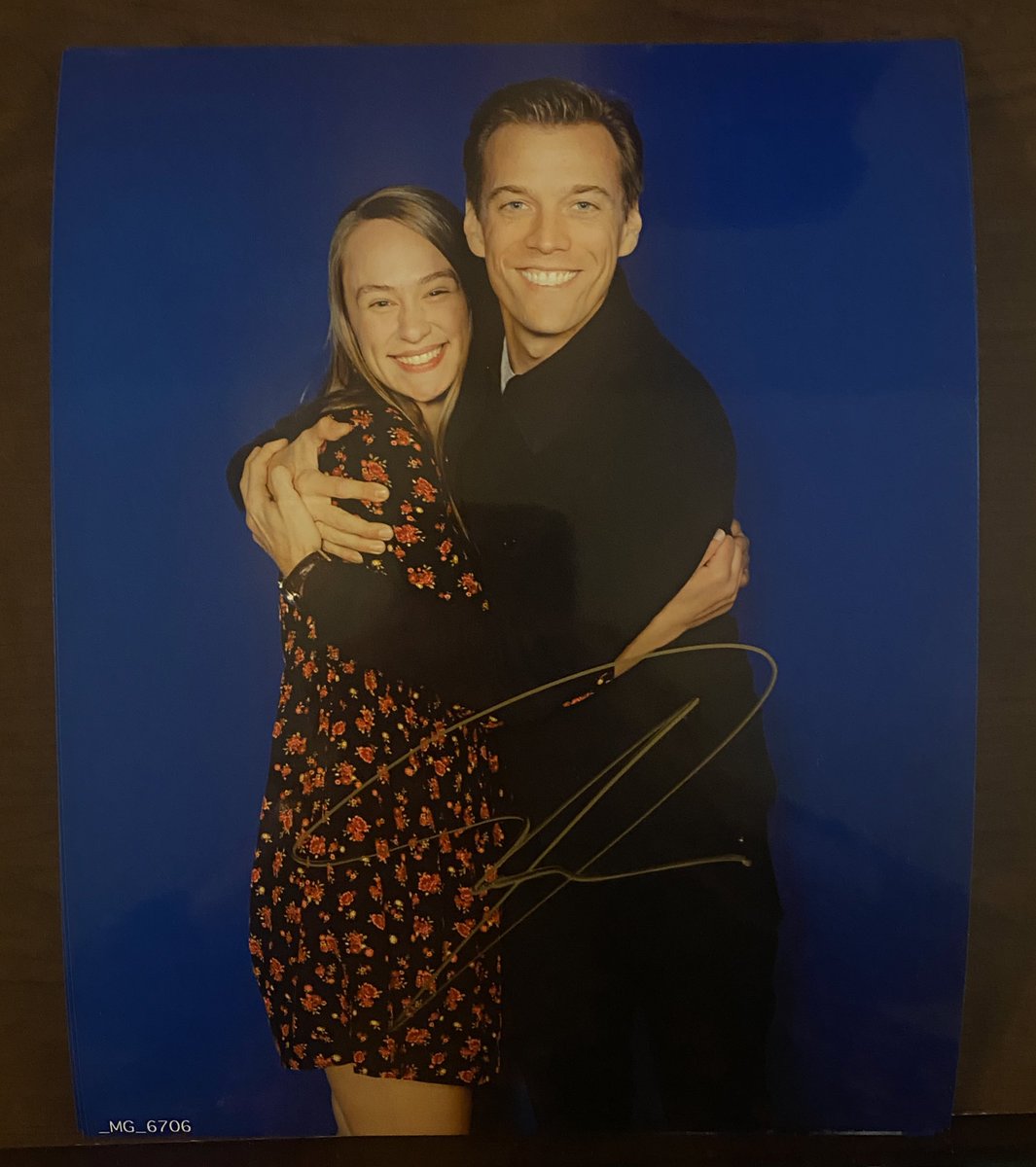 deansfishtaco's tweet photo. whew, how does anyone keep up with live tweeting cons? lol but what a day. It was so lovely to finally meet you @MrJakeAbel ❤️ #SPNPHX #SPNPhoenix #phxcon https://t.co/Ugmu5X3y3D