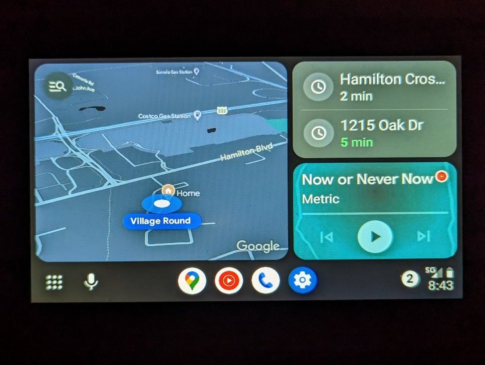 chadptorres's tweet photo. Finally got the new #androidauto layout and am using it on my @MotorolaUS wireless adapter. Smooth and flawless!!! https://t.co/jDfFwFDFlQ