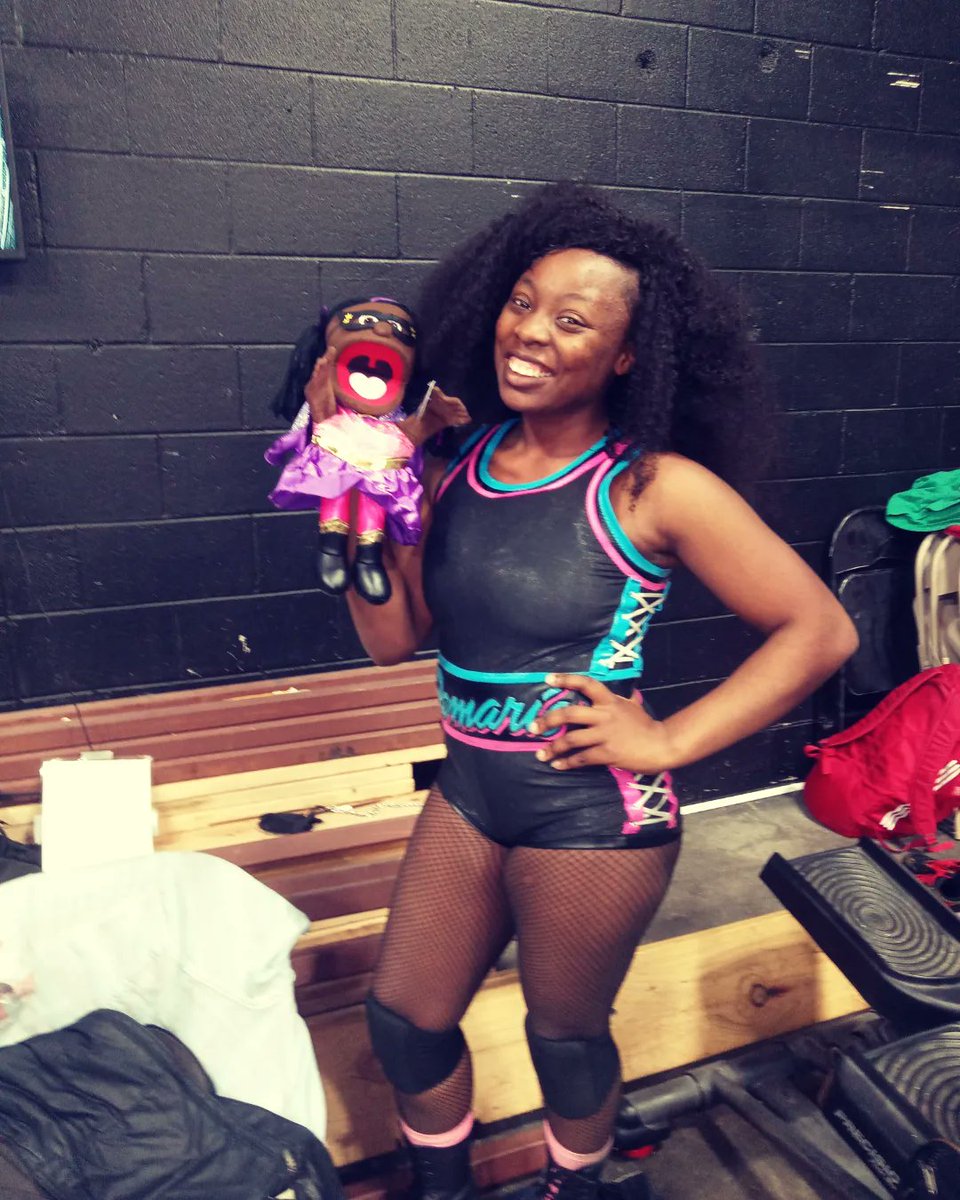 DanielATG215's tweet image. .@BiancaBelairWWE @Gabbity and Ms Damaris (I Dnt Have A TWITTER)
Dawkins approve ya&apos;ll should grab a Gang Of Greatness Puppet @puppetvibes215 for ya yungin this holiday season MAYNE!🎄🎁🤓
