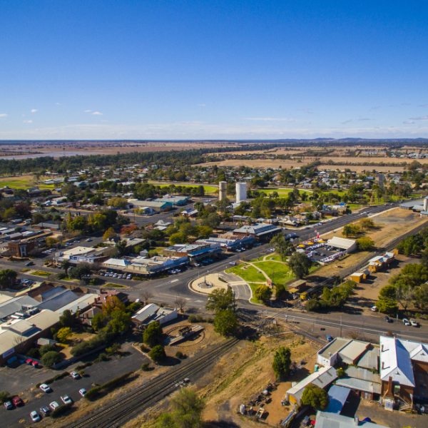 AusGovInfra's tweet photo. It’s now easier to access, find and analyse data on employment in #RegionalAus.
Explore the new factsheet from #BCARR and learn more about regional labour market data sources and characteristics to apply to your work.
Visit ➡️ https://t.co/pX7ZZiWkQD https://t.co/eLOnI6ljwl