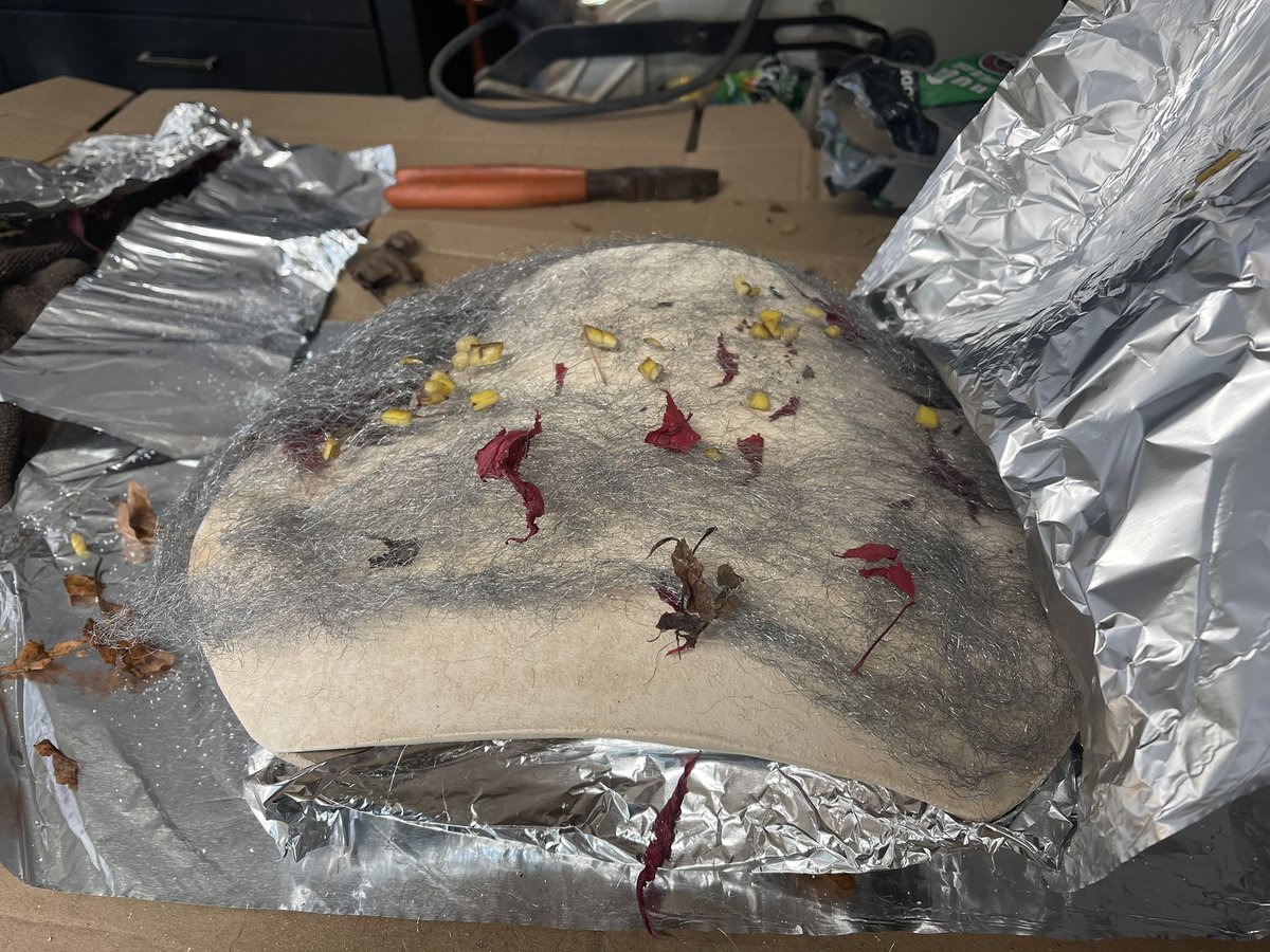 SDArtWork's tweet photo. 5 1/2 hour burn. Will be able to remove the pieces tmmw night after cooling. Fingers crossed colors were produced and no breakage. 
#fineart #traditionalart #rakupottery #barrelfire #saggarfire #metaversefineart https://t.co/cRjYO2ZInh