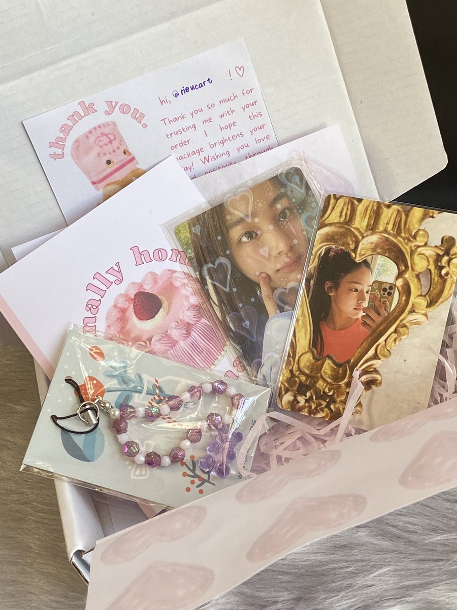 rieucart's tweet photo. ぅ . * . ࣪ love mail ?! — #rieumails 
 
    @uarmybellaaa • #bellaprooftwt 

hii po omgg vv sorry for the late feedback >< minji arrived safely po !! the packaging was super cutee but also secured <3 i enjoyed unboxing it 🫶🏻 tyvm po for the freebies also ! ‘til our next <3
͏͏͏ https://t.co/rF3alDntdH