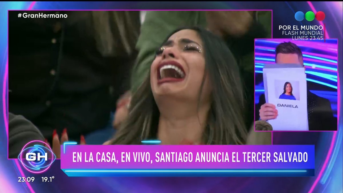 kndalvad0's tweet photo. Aprobaste con un 6 podés irte a tu casa https://t.co/yJp5BjdL76