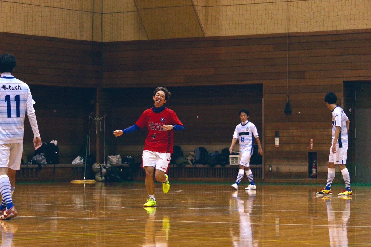 kentocoach's tweet photo. おはようございます!
本日はオンラインサッカースクール用動画の撮影からスタート🕺
太陽が出たり隠れたりですがしっかり顔を出してもらっていい撮影をします🤓
得点取れると嬉しいネ🫰
#今日の積み上げ
#オンラインサッカースクール
#SLEZON
#サッカー指導者
#フットサル指導者
#ボールマスタリー https://t.co/lQox8b2YxH