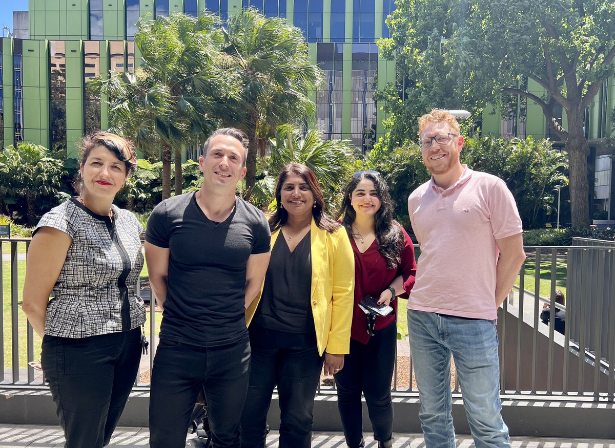 NaliniPather's tweet photo. Guess who is @unsw! A pleasure to meet @DrBartox @drmiketodorovic of @drmattanddrmike in person with @joyceps__ &amp; @polly_patsie. Looking forward to learning from their experience of using #SocialMedia for #MedEd. @unswpvcese thanks for funding the visiting fellows scheme! https://t.co/ioVWa7RuhN
