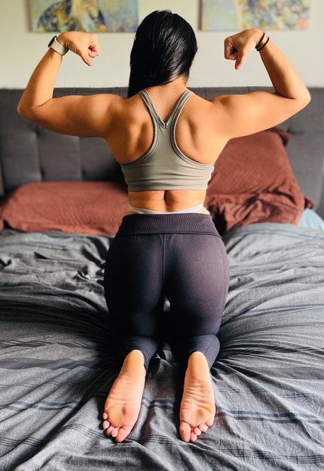 What are you🏋️&zwj;♀️today? #health #fitness #fit #envywear #PleaseForgiveMe #fitnessmodel #fitnessaddict<a href="/tag/health"class="tags">#health</a><a href="/tag/fitness"class="tags">#fitness</a><a href="/tag/fit"class="tags">#fit</a><a href="/tag/instagood"class="tags"><span>#instagood</span></a><a href="/tag/gym"class="tags"><span>#gym</span></a><a href="/tag/bodybuilding"class="tags"><span>#bodybuilding</span></a><a href="/tag/training"class="tags"><span>#training</span></a><a href="/tag/fitnessaddict"class="tags"><span>#fitnessaddict</span></a>
