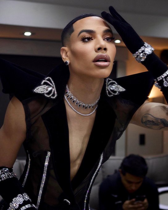 TW Pornstars - BOBBY LYTES. Pictures and videos from Twitter.