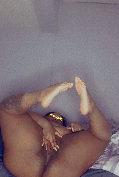 Come fold me up 😋 https://t.co/gec7hWKMze https://t.co/1GYQpGA9Qu<a href="/tag/oldvideos"class="tags"><span>#oldvideos</span></a>