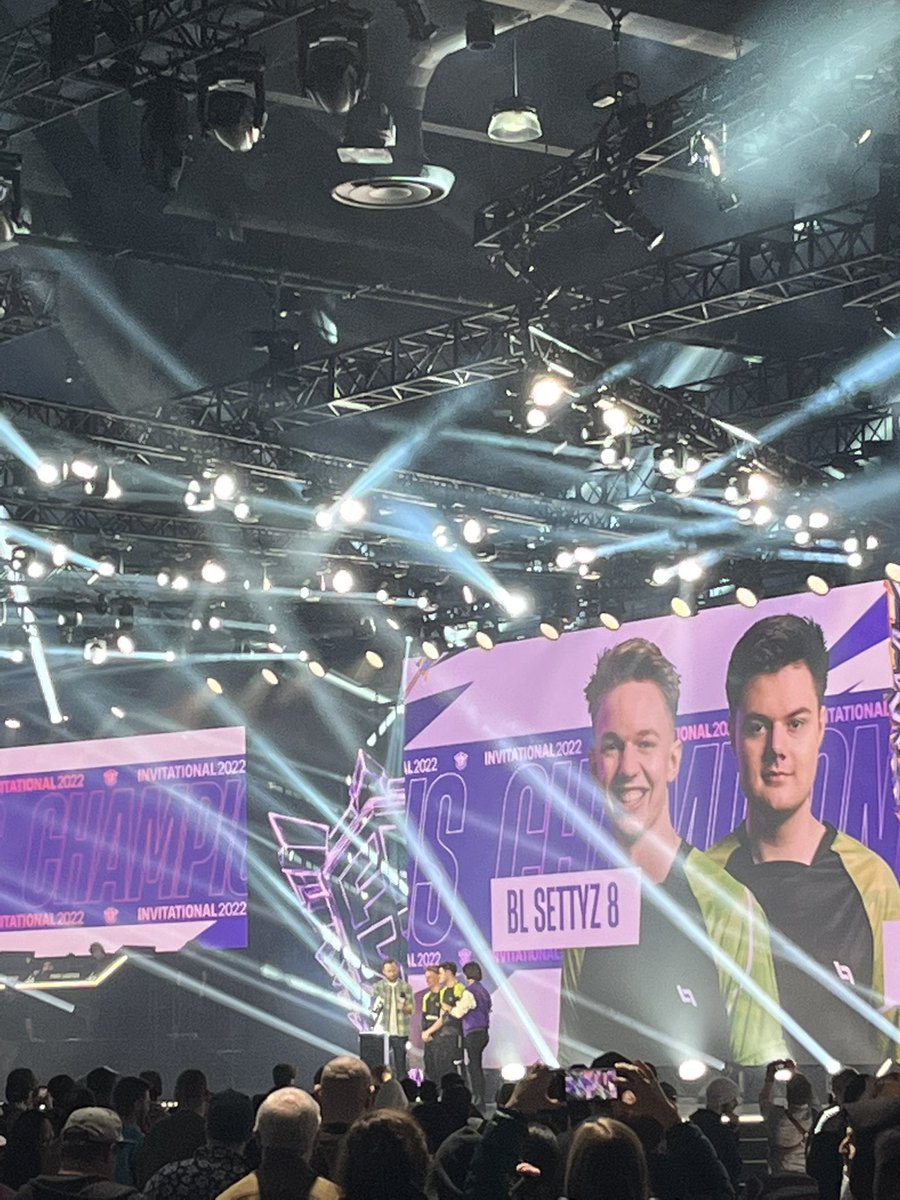 RealDaas's tweet image. Done with FNCS Invitational 2022. Very happy with the production, and hopefully this is just one of many LAN events to come 🔥