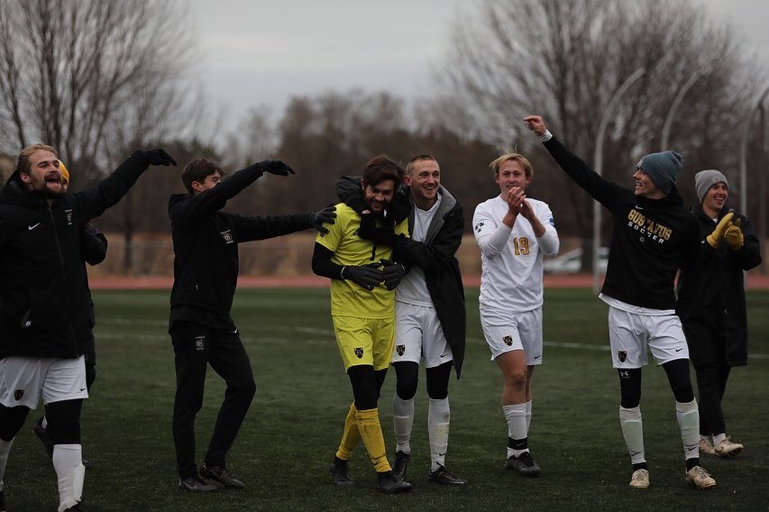 gustiemsoccer's tweet photo. SWEET-16. &amp; we got this guy! 
This team refuses to lose! Next man up &amp; new heroes every game. 
👑HEAD
👑HEART
👑LEGS 

#GoGusties 👑👑👑 https://t.co/hwJ5iSQhjC