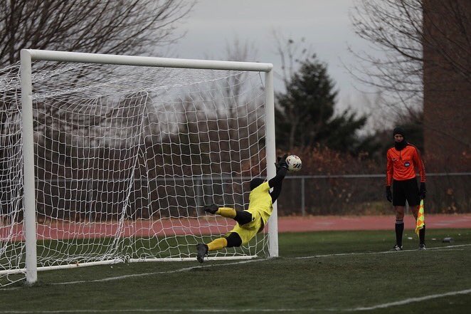 gustiemsoccer's tweet photo. SWEET-16. &amp; we got this guy! 
This team refuses to lose! Next man up &amp; new heroes every game. 
👑HEAD
👑HEART
👑LEGS 

#GoGusties 👑👑👑 https://t.co/hwJ5iSQhjC