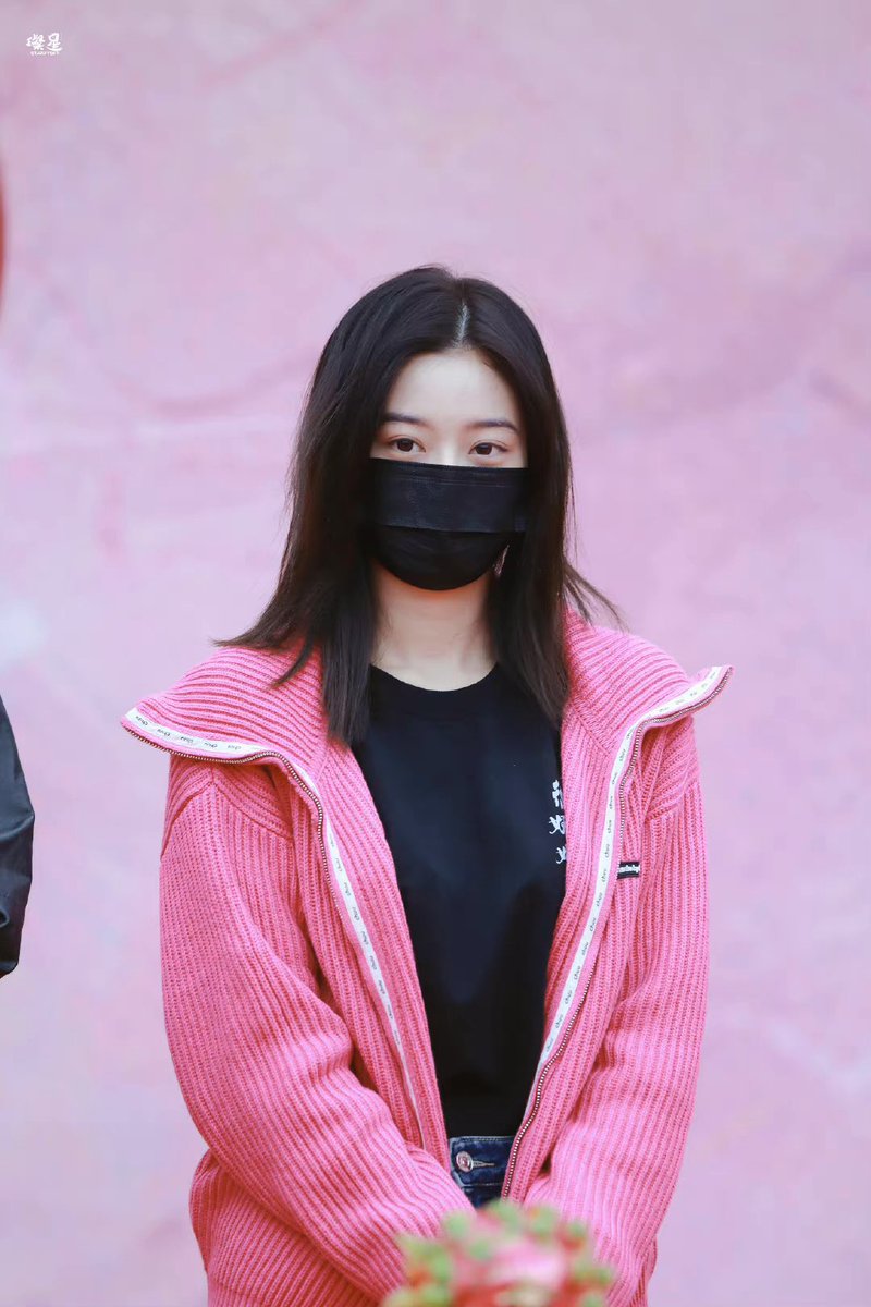 yiyang pics tweet media