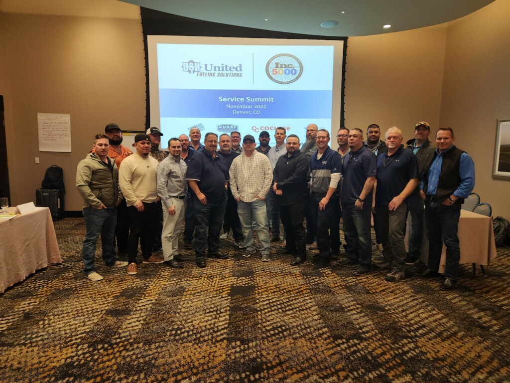 D_H_United's tweet photo. This week, Service mgt teams participated in our Service Summit in Denver. For two days, we shared best practices, talk initiatives and goals and most importantly spent time with each other. Also, enjoyed an Avalanche hockey game! #service #team #teamwork #bethebest #DHunited https://t.co/0Ds2wSXT4Y