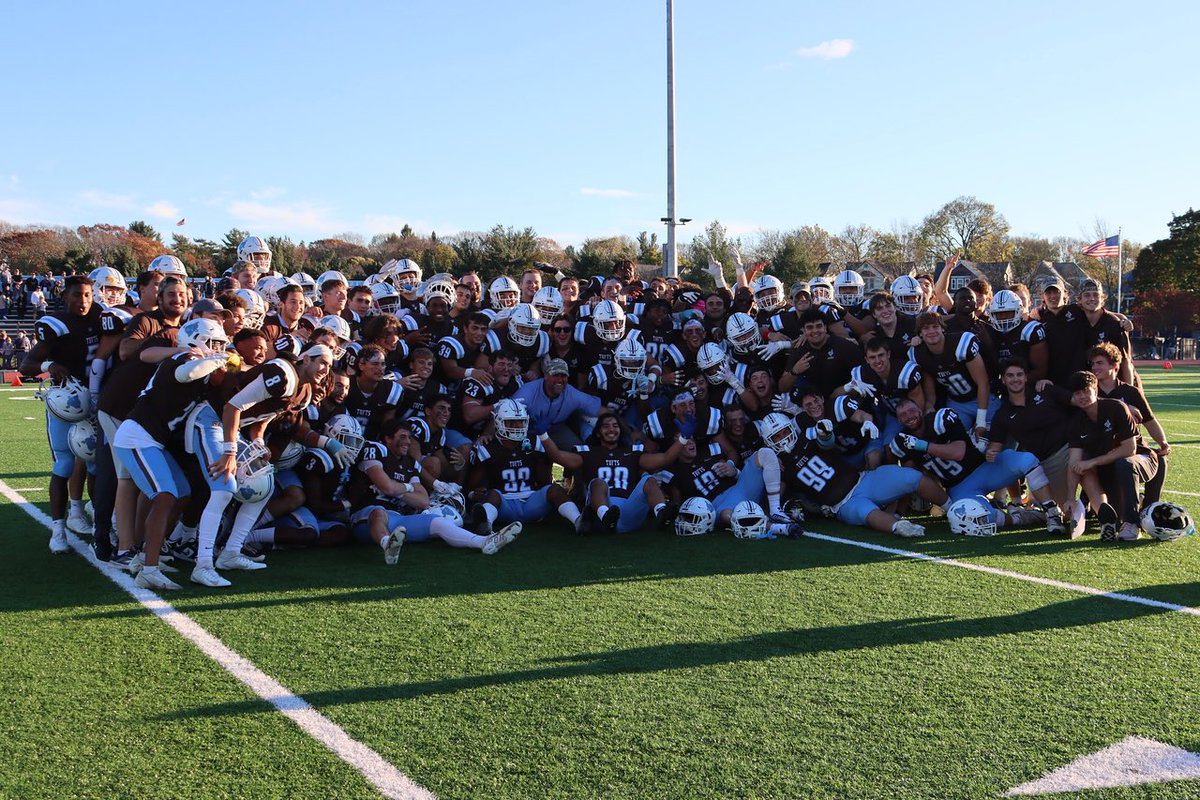 Damn that was fun <a href="/FootballTufts/">Tufts University Football</a>! Loved this TEAM #rollbos 🐘🟤🔵