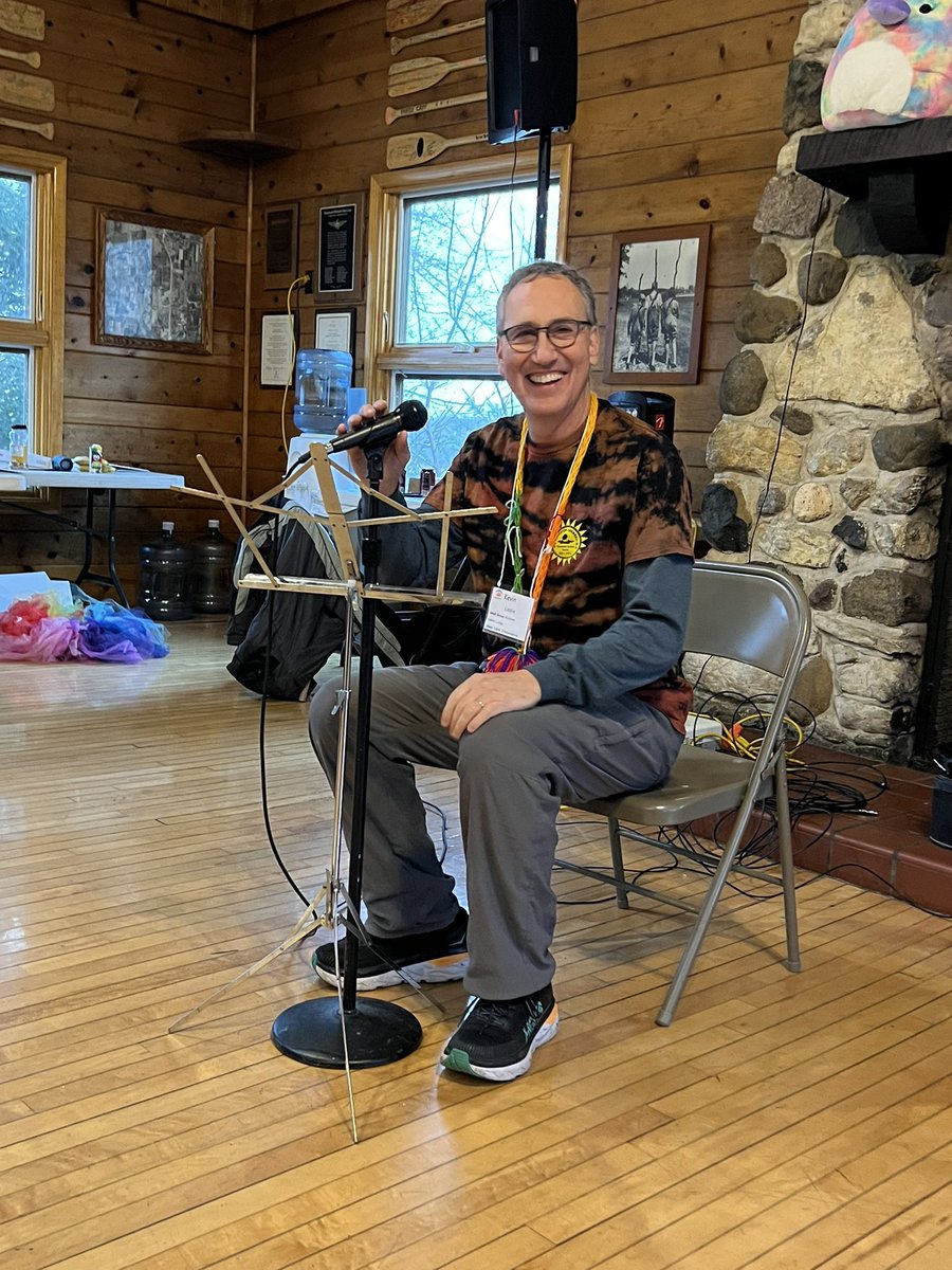 SAPatDGN's tweet photo. It’s near the end of an era. This weekend was Mr. Leslie’s last #wearedgn Snowball. He’s helped shape and lead D99 Snowball for nearly two decades and we can’t imagine Snowball without him. Thankfully in the meantime there’s still our Winter retreat to go. #kles #quietplease https://t.co/DgNJrUnAju