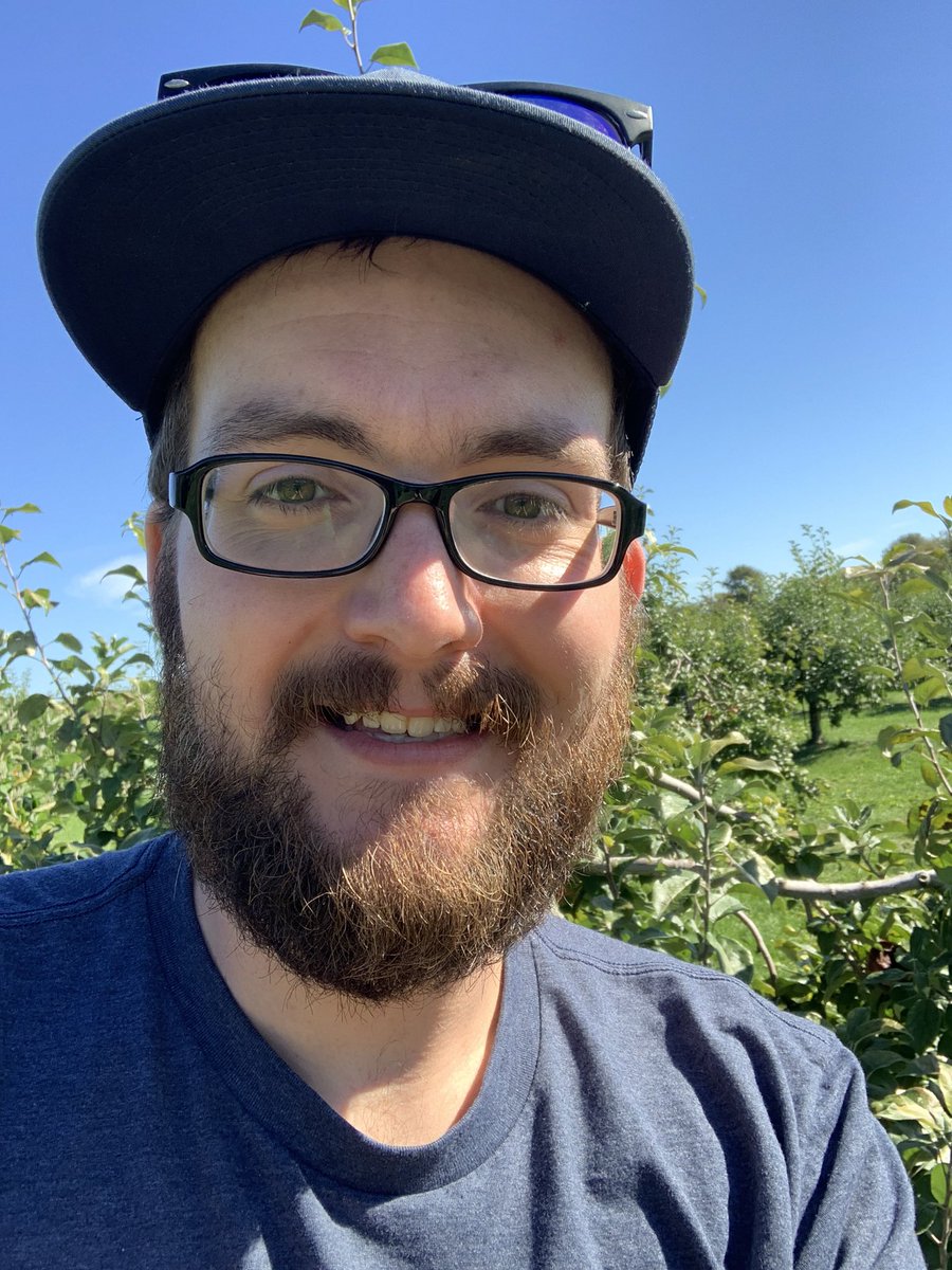 blakejohnson611's tweet photo. Love that I got to be the administrator that went on Erdkinder… we helped a local apple orchard harvest and clean up so there was less waste… #montessori #secondaryadministrator #fieldexperiences #myjobisawesome https://t.co/o0P52g7ex2