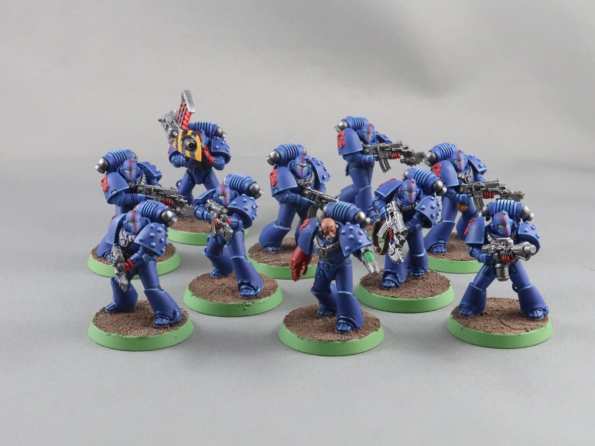 mors_d's tweet photo. A shot of the full retro #CrimsonFists Tactical Squad I did for #35YearsOf40K. I had fun with these Legion Mk. VI, and can't wait to use the rest, albeit, in my modern paint scheme.
#WarhammerCommunity #PaintingWarhammer https://t.co/x03aPVUhbo