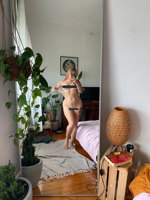 Happy Monday 💘 https://t.co/oVhRo9huCb