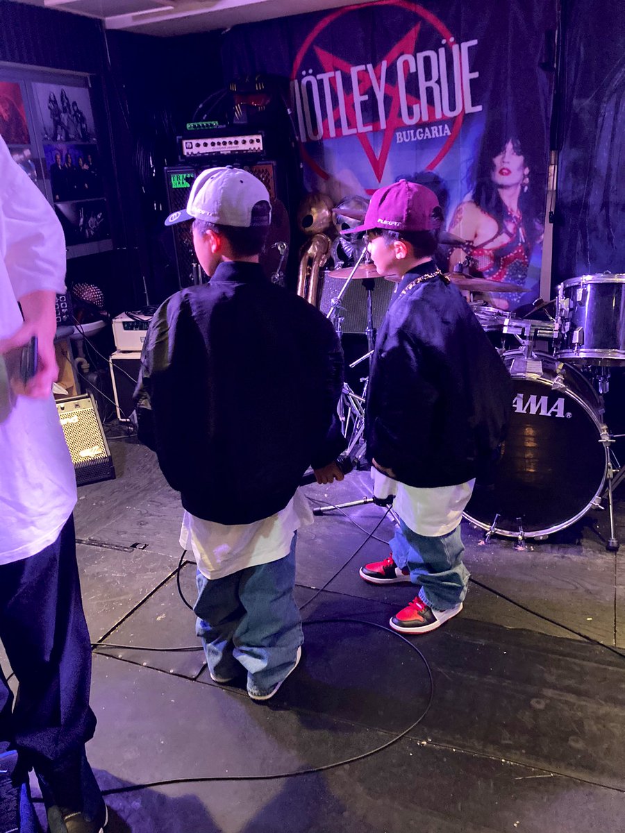 ayanai_432's tweet image. .
2022.11.12(土) DAYBREAK Vol.4
at 神奈川県大和市西鶴間
@echigoyaKewpie 

@DBRS_OFFICIAL 主催

神奈川の大和市は初めてでしたが
関係者、お客様みんな優しく
最後までバリ楽しかったです🔥

またそちらに行った際は
皆さん遊んで下さい🤸‍♂️🔊✨

ありがとうございました🙏🏼