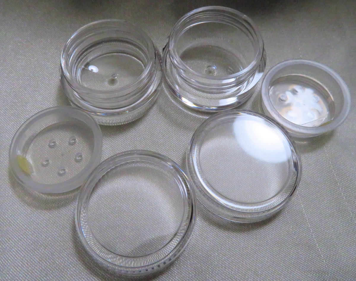 overallbeauty's tweet image. Empty 5 Gram Jars - three piece sets -1 each lid/SQUARE base/sifter | Great for Loose Powder Mineral Eyeshadow | Jewelry Supplies | Crafts tuppu.net/fba12ca0 #kmms #Etsy #EmptyContainers