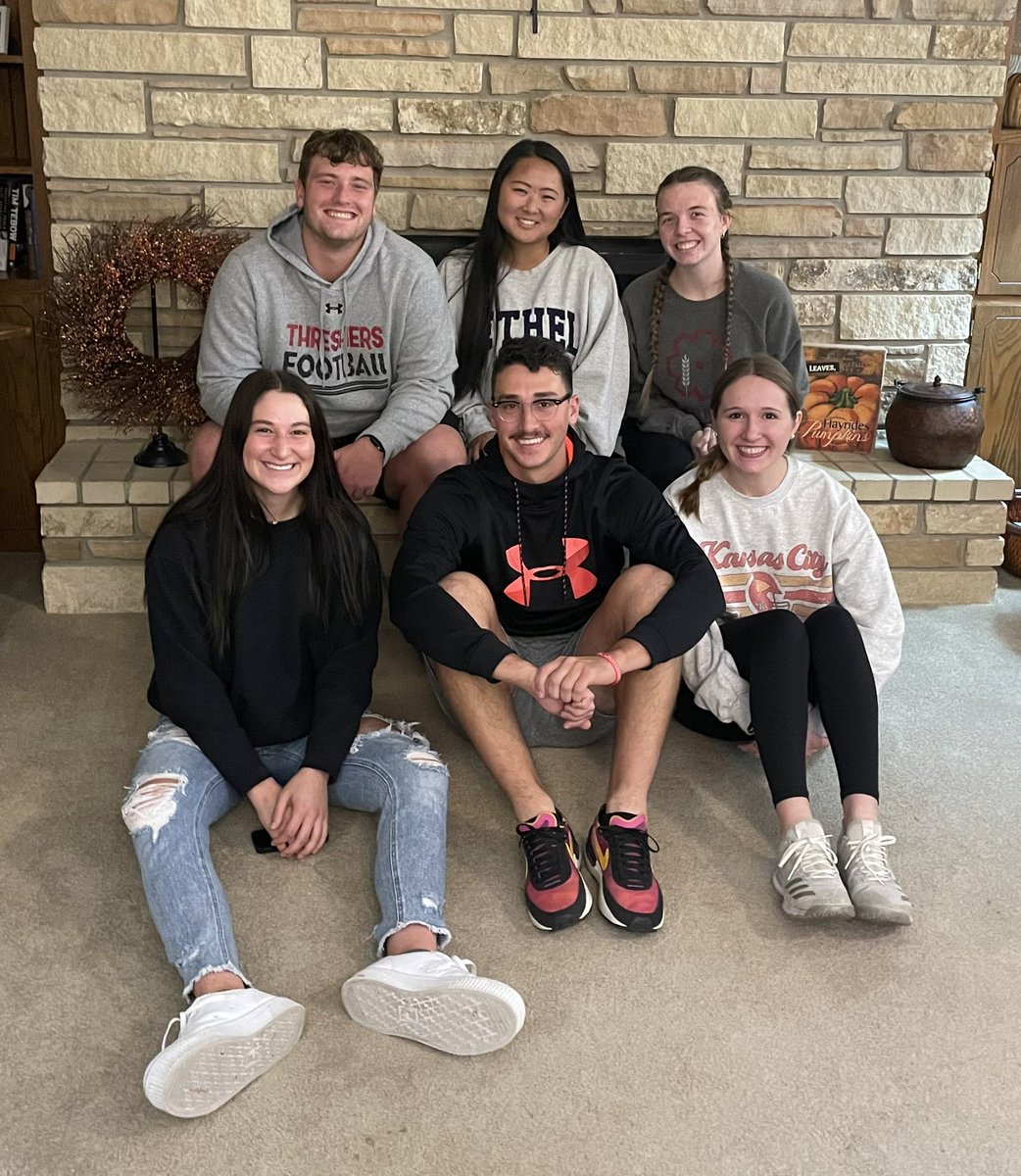 ThresherAlumni's tweet photo. Thanks to Jerry and Delora Decker for inviting members of the Student Alumni Association into their home for the annual Holiday Feast. The holiday eating season is officially underway! #ThresherAlumni #WeAreThreshers #BethelKS https://t.co/Peji1cUjrr