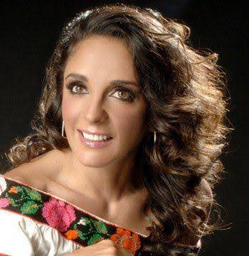 jimenez_fco015's tweet photo. #DalmataEs @fermeade de @GrupoPandora en @eslamascara 
👽✨💛
#FernandaMeade #QuienEsLaMascara https://t.co/TJ9c05ITbe