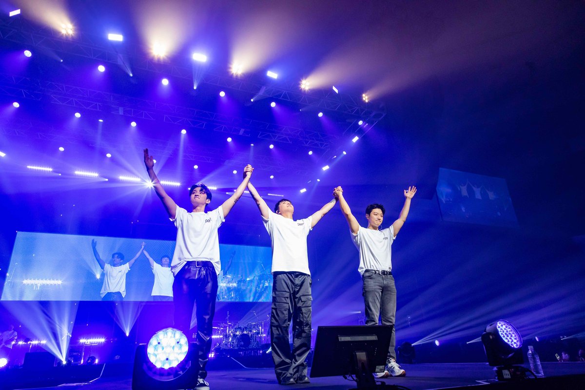 fujinextKPOP's tweet photo. FTISLAND AUTUMN TOUR 2022 ～DOOR～
12月11日（日）22時～フジテレビTWOで放送決定！
#FTISLAND 約３年ぶりの来日ツアーを独占初放送！
この番組でしか見られない貴重な独占インタビュー映像も必見！久々の来日公演を放送でもお楽しみ下さい！
#ホンギ #ジェジン #ミンファン
https://t.co/UOU58Lg2di https://t.co/cqB0Hm7s3v