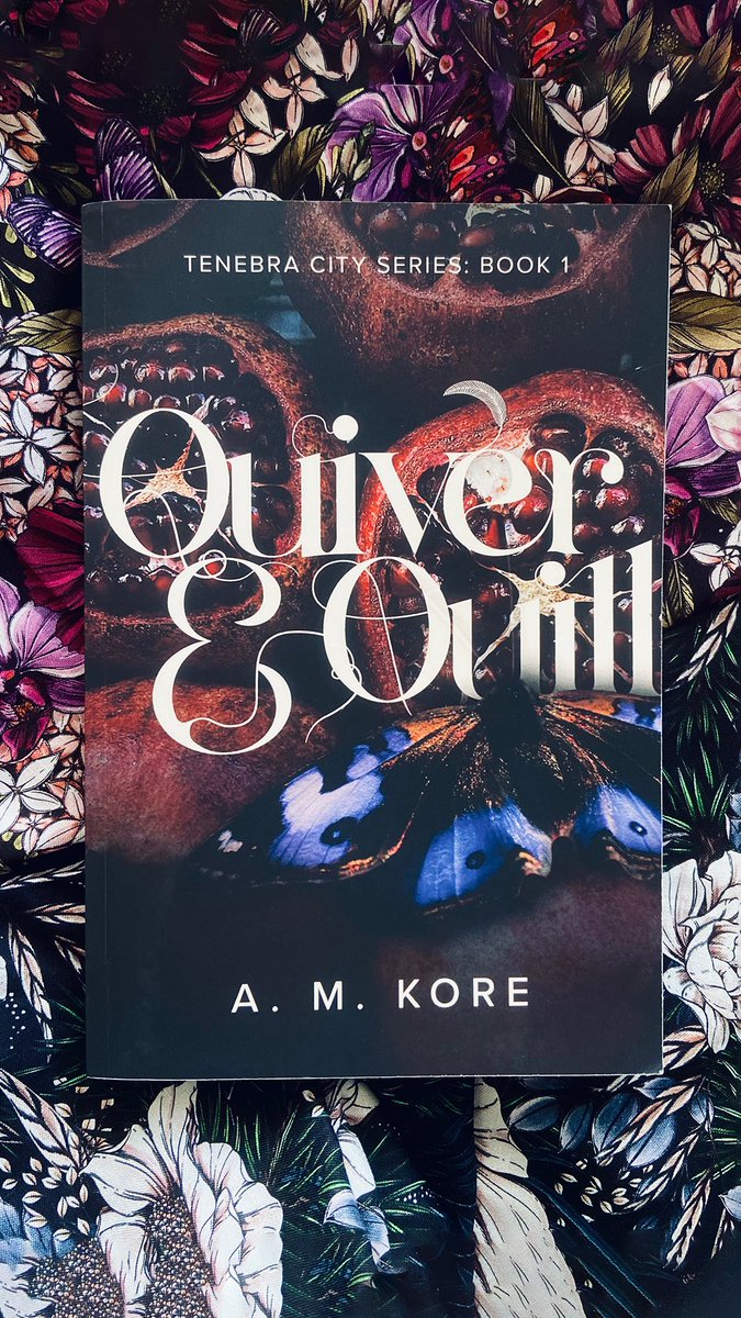 wentdesigning's tweet photo. Oops! I tripped and swapped the Q&amp;Q paperback for a hardcover with gold foil edges 🥸😏 HDB Quiver &amp; Quill! https://t.co/EYaKpkLkmt